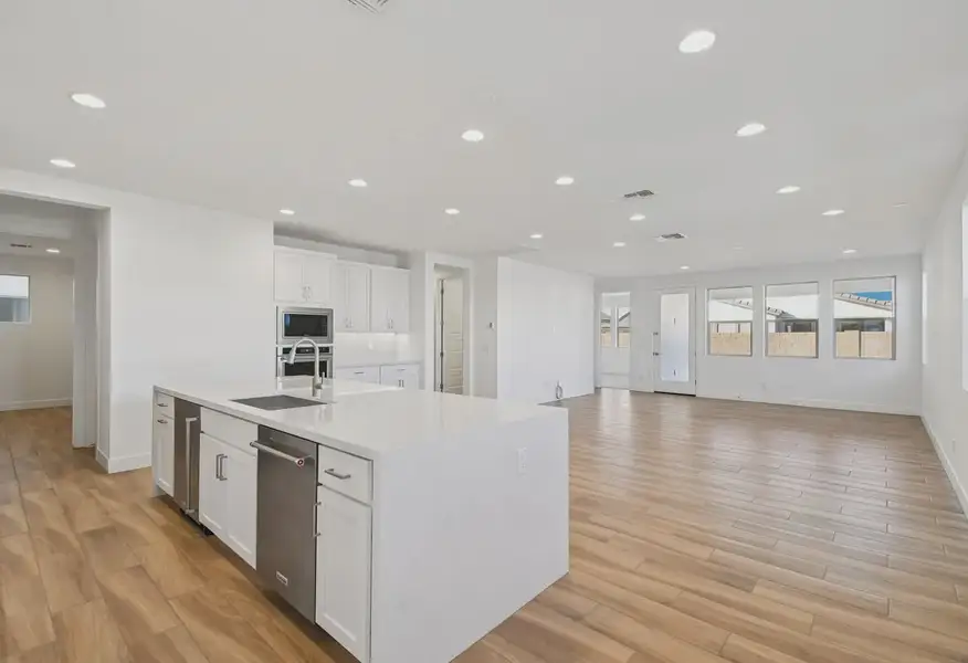 Great Room - 3 of 11