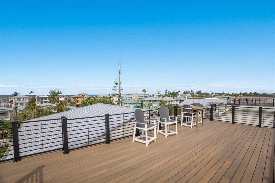 Exterior details and patio area of a home in , Bradenton Beach (Image 41).