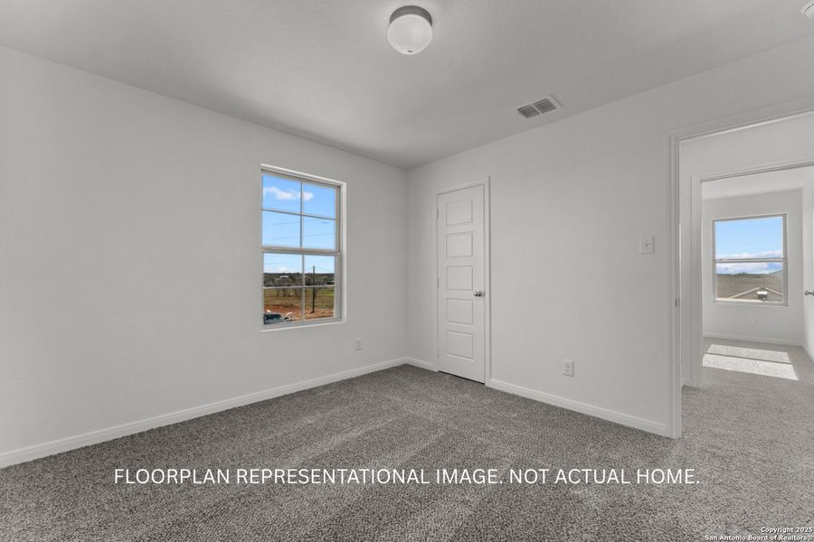 Spacious, unfurnished interior of a new home in Greenspoint Heights, Seguin (Image 15).