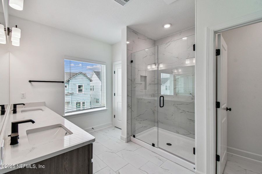 Furnished interior view inside a new home in Granville at eTown 34', Jacksonville (Image 9).