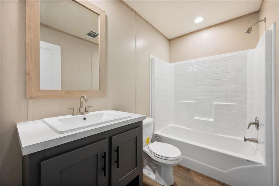 Furnished interior view inside a new home in , Corsicana (Image 5). Furnished interior view inside a new home in , Corsicana (Image 5).