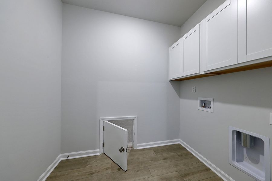 Spacious, unfurnished interior of a new home in Hainer Place, Conway (Image 29).