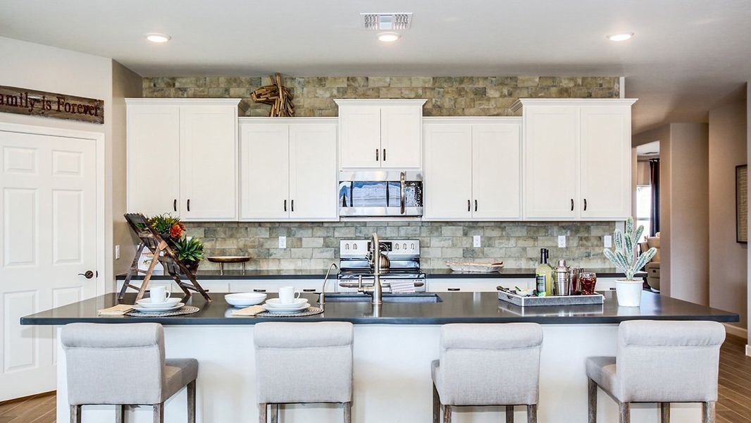 Representative furnished interior of a home built from the Citrine - Plan 5042 by D.R. Horton in Sycamore Vista, Vail (Image 11). Representative furnished interior of a home built from the Citrine - Plan 5042 by D.R. Horton in Sycamore Vista, Vail (Image 11).