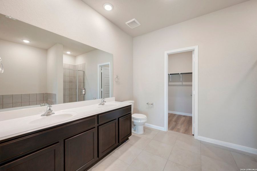 Furnished interior view inside a new home in Agave, San Antonio (Image 13). Furnished interior view inside a new home in Agave, San Antonio (Image 13).