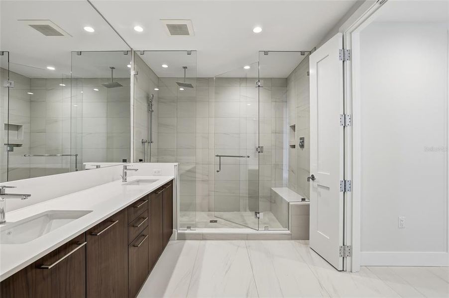 Furnished interior view inside a new home in , St. Petersburg (Image 19).