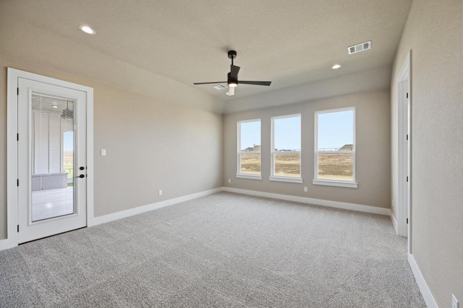 Spacious, unfurnished interior of a new home in Rocky Top Ranch, Reno (Image 24). Spacious, unfurnished interior of a new home in Rocky Top Ranch, Reno (Image 24).