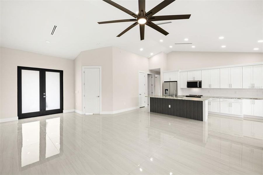 Living room/kitchen 2 Living room/kitchen 2