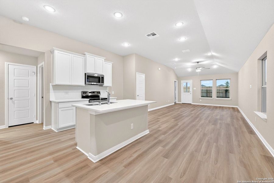 Furnished interior view inside a new home in Park Place, New Braunfels (Image 8).