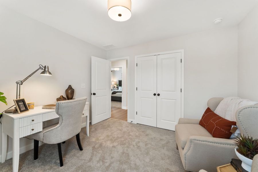 Representative furnished interior of a home built from the Fairview by Traton Homes in Winsome Park, Woodstock (Image 23).
