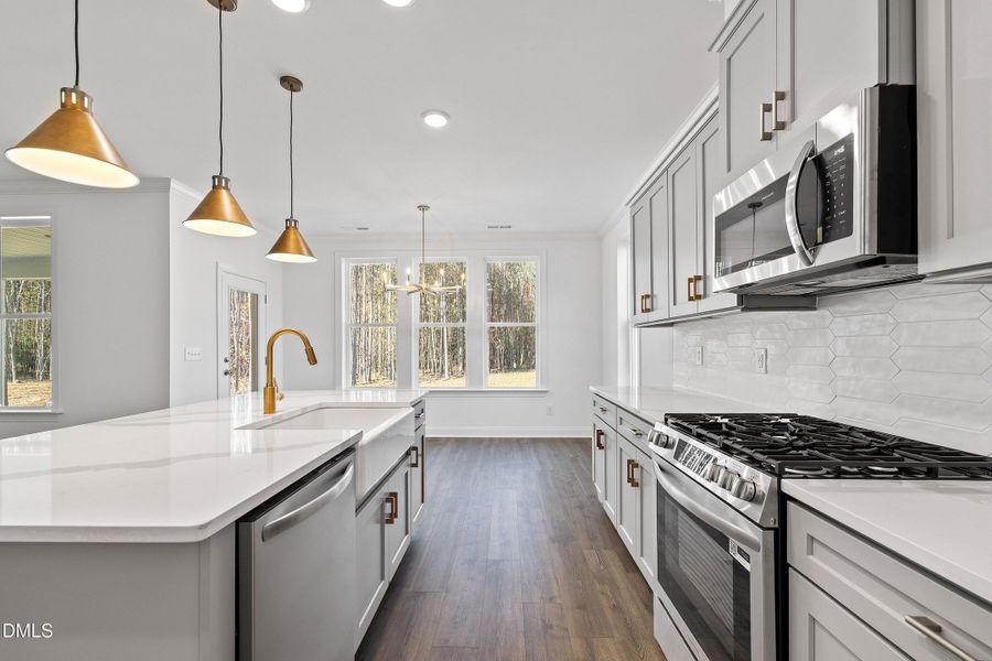 23-62 W Victoria Ridge Dr_7473