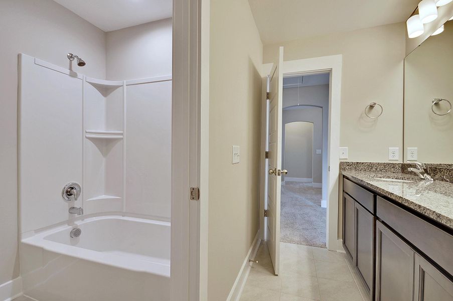 Maywood II Bathroom Maywood II Bathroom