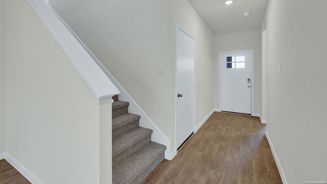 Spacious, unfurnished interior of a new home in Paramount, Kyle (Image 29).