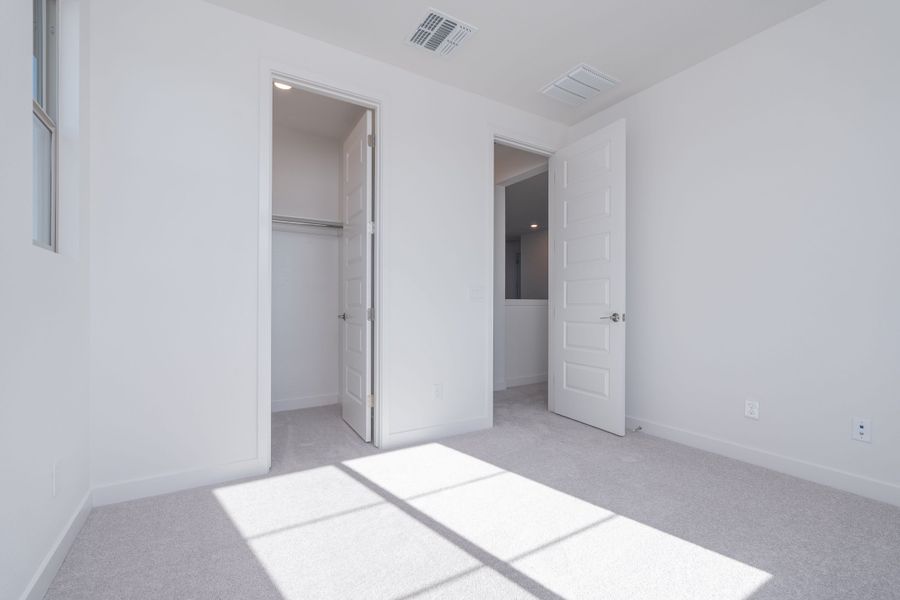 Spacious, unfurnished interior of a new home in Soleo, Queen Creek (Image 16).