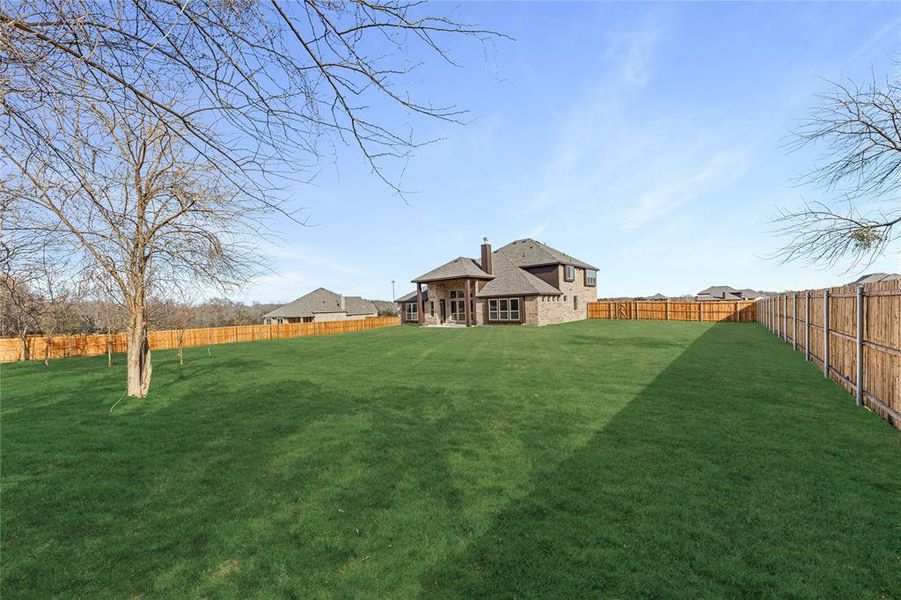 Exterior details and patio area of a home in Crystal Lake Estates, Red Oak (Image 22).