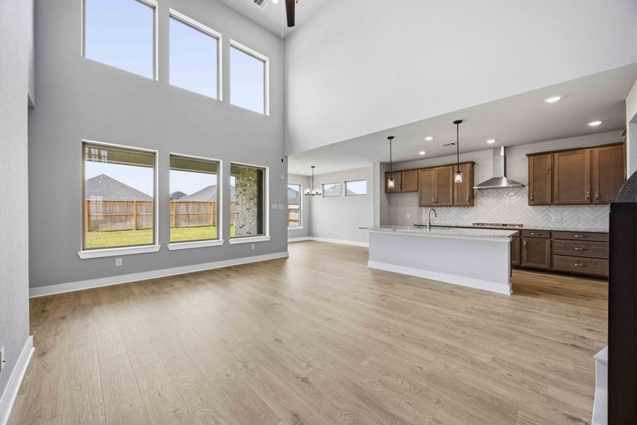 Spacious, unfurnished interior of a new home in Sunterra 50s, Katy (Image 29).