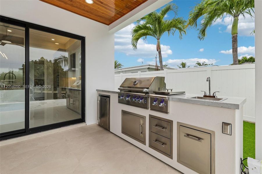 Exterior details and patio area of a home in , Deerfield Beach (Image 29). Exterior details and patio area of a home in , Deerfield Beach (Image 29).