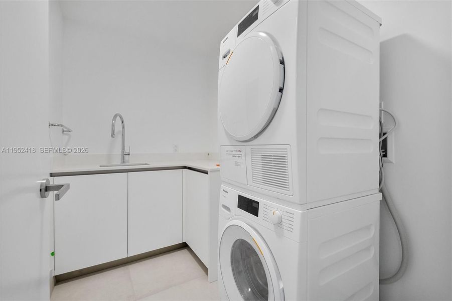 Furnished interior view inside a new home in , Bay Harbor Islands (Image 17). Furnished interior view inside a new home in , Bay Harbor Islands (Image 17).