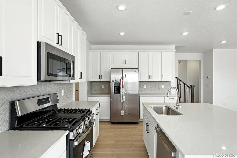 39712 Penn Road ~ Ready Now!