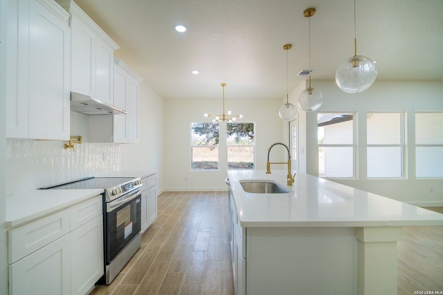 Furnished interior view inside a new home in , La Vernia (Image 8).