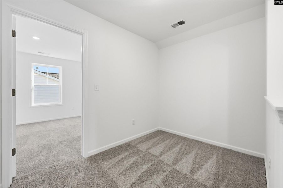 Spacious, unfurnished interior of a new home in Bickley Station, Irmo (Image 17).
