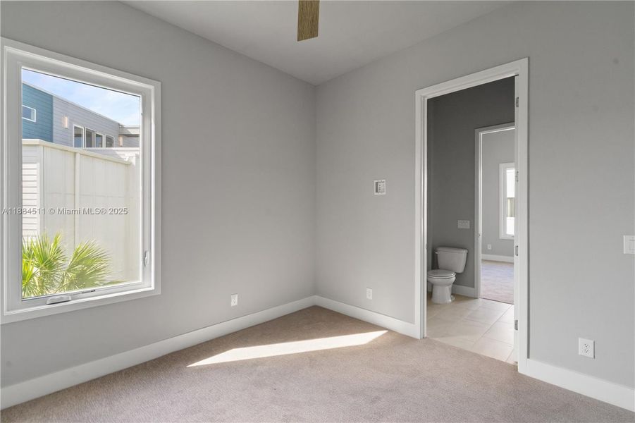 Spacious, unfurnished interior of a new home in , Reunion (Image 18). Spacious, unfurnished interior of a new home in , Reunion (Image 18).