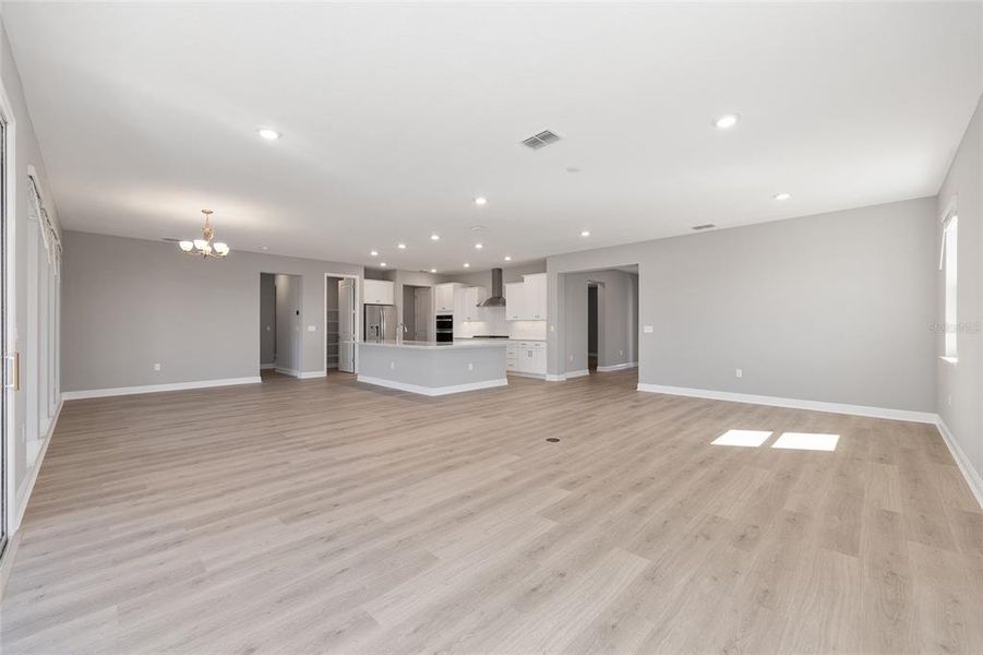 Spacious, unfurnished interior of a new home in , Ocala (Image 17).