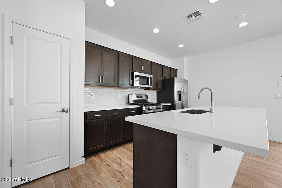 hj-az-phoenix-parkside-villas-cc-rm1-lot