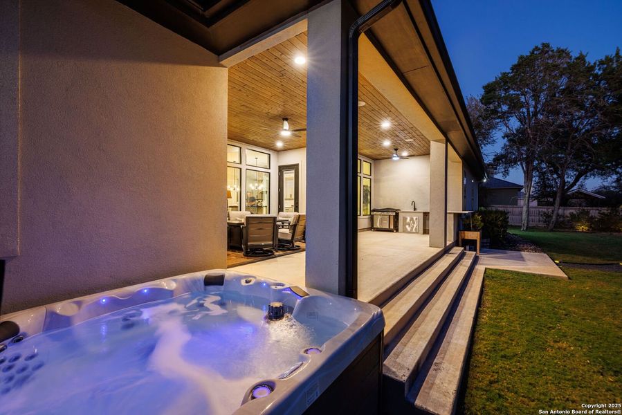 Exterior details and patio area of a home in , New Braunfels (Image 25).