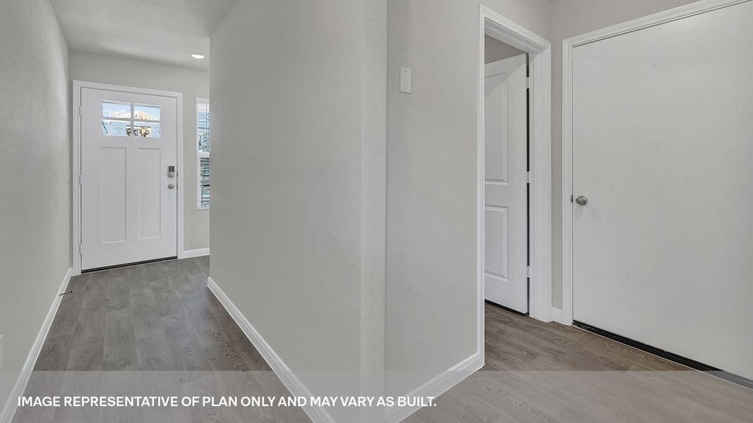 Spacious, unfurnished interior of a new home in Whisper South, San Marcos (Image 15). Spacious, unfurnished interior of a new home in Whisper South, San Marcos (Image 15).