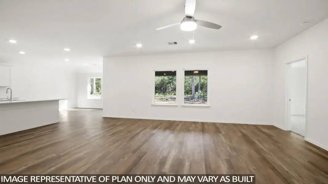Spacious, unfurnished interior of a new home in Medina, Dayton (Image 11).