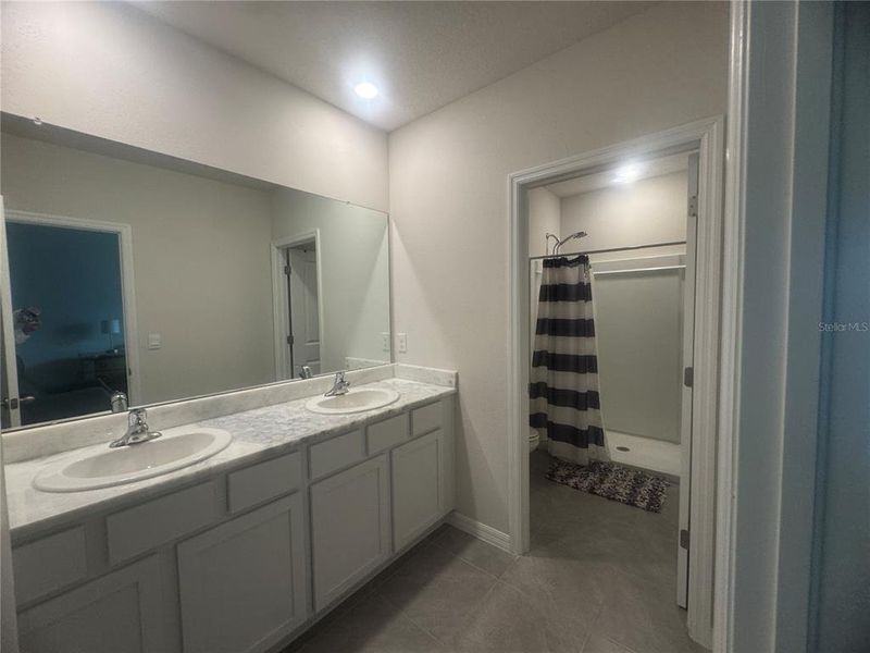 Furnished interior view inside a new home in Braden Pointe, Bradenton (Image 34). Furnished interior view inside a new home in Braden Pointe, Bradenton (Image 34).