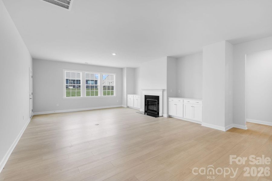 Spacious, unfurnished interior of a new home in Roselyn, Lancaster (Image 21).