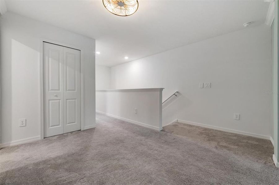 Spacious, unfurnished interior of a new home in , Land O' Lakes (Image 19).