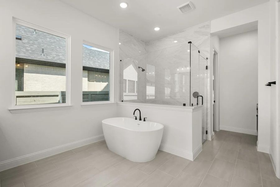 Montclaire C Primary Bath