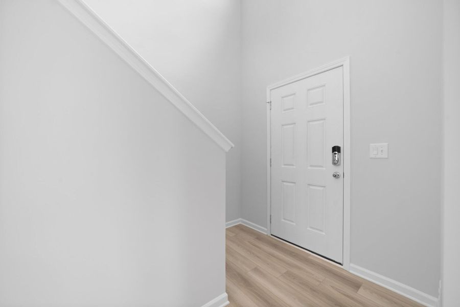 Spacious, unfurnished interior of a new home in Chandler Ridge, McLeansville (Image 12).