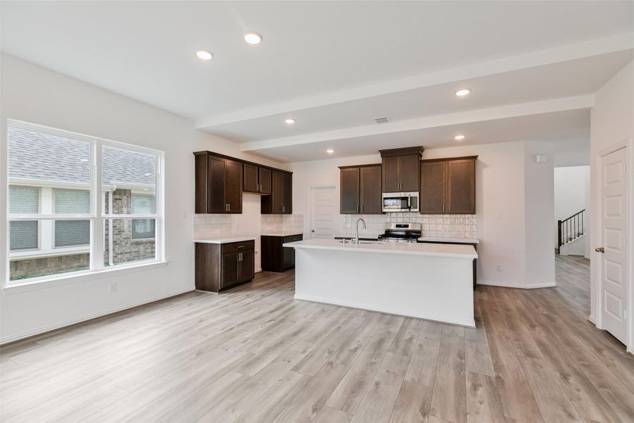 Furnished interior view inside a new home in Ellis Cove, Seabrook (Image 17).