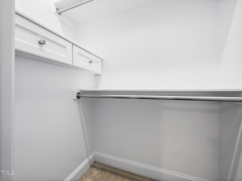 341699B2-1570-4AF2-8AB2-5FCC5B43D86F