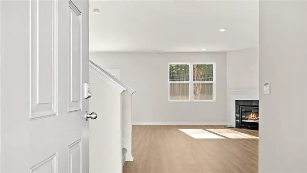 Spacious, unfurnished interior of a new home in Poplar Preserve, Newnan (Image 19).