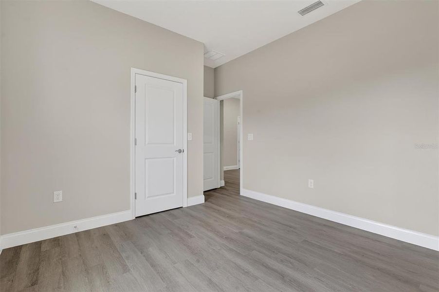 Spacious, unfurnished interior of a new home in , Lake Hamilton (Image 26). Spacious, unfurnished interior of a new home in , Lake Hamilton (Image 26).