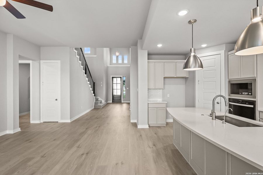 Furnished interior view inside a new home in Foxbrook, Cibolo (Image 7).