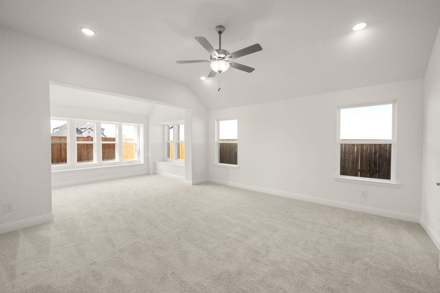 Spacious, unfurnished interior of a new home in Timberbrook, Justin (Image 16).