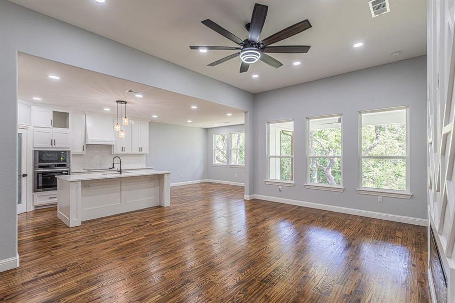 Spacious, unfurnished interior of a new home in , Runaway Bay (Image 17).
