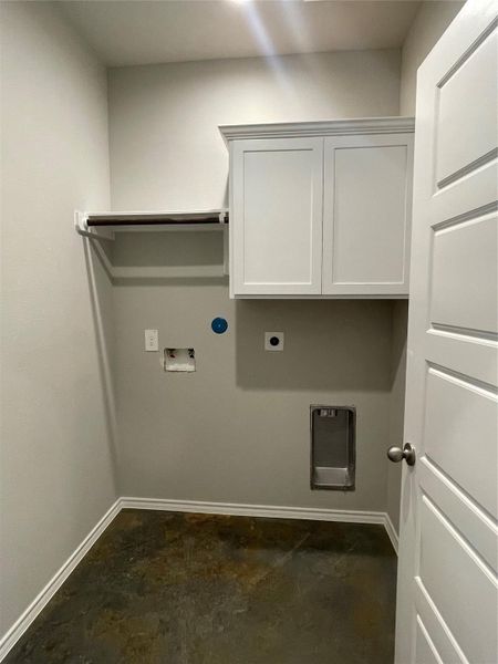 Spacious, unfurnished interior of a new home in , Willis (Image 17).