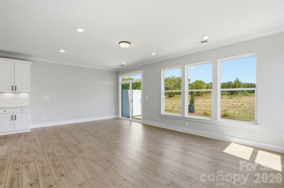 Spacious, unfurnished interior of a new home in Blythe Mill Townhomes, Waxhaw (Image 27).