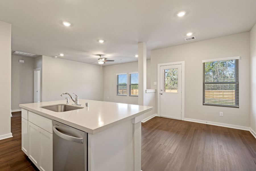 4br New Home in Cedar Creek, TX.  - Slide 4