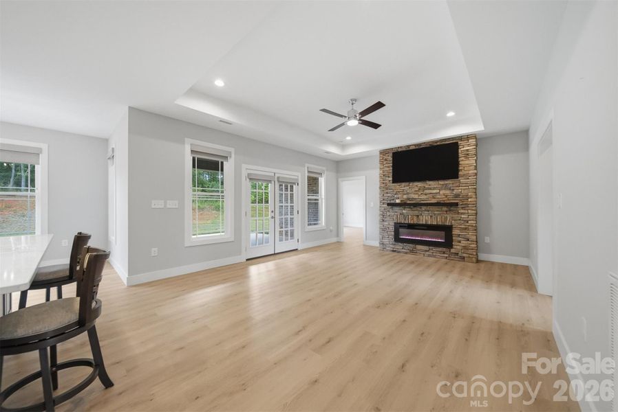 Spacious, unfurnished interior of a new home in , Hickory (Image 21).