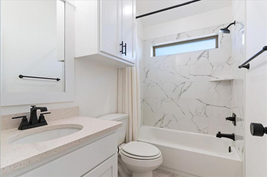 Furnished interior view inside a new home in , Springtown (Image 13).