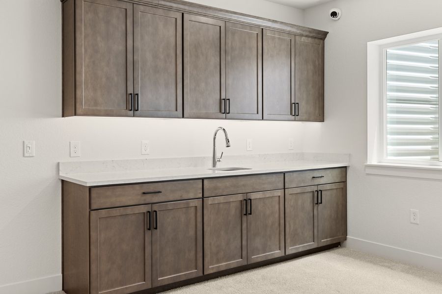 Plan C417 Wet Bar in Basement Representative Photo