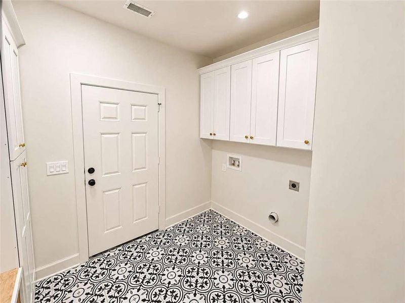 Spacious, unfurnished interior of a new home in , Decatur (Image 20).