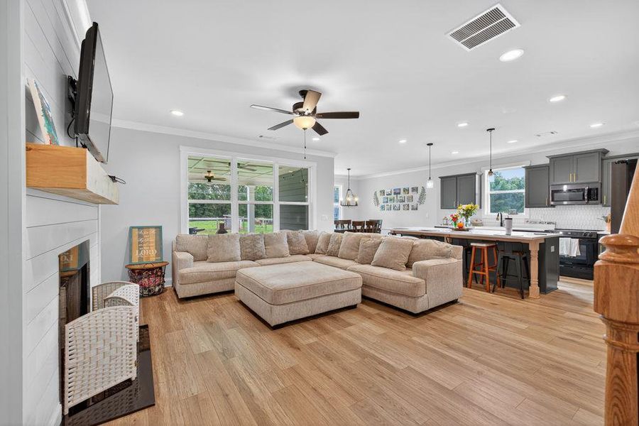 Furnished interior view inside a new home in , Bogart (Image 12).